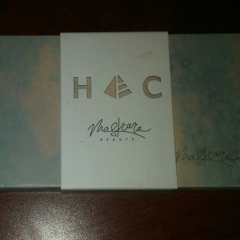 Maskcara Compact
